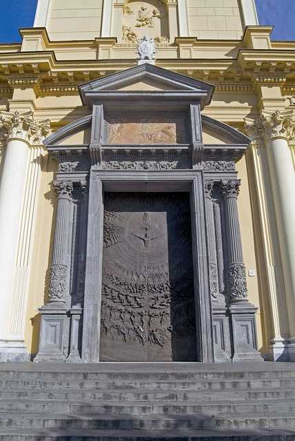 Basilica S. Michele (ingresso principale)